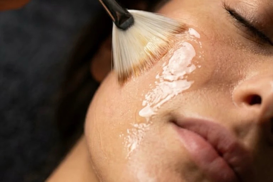 Peeling coréen appliqué au pinceau